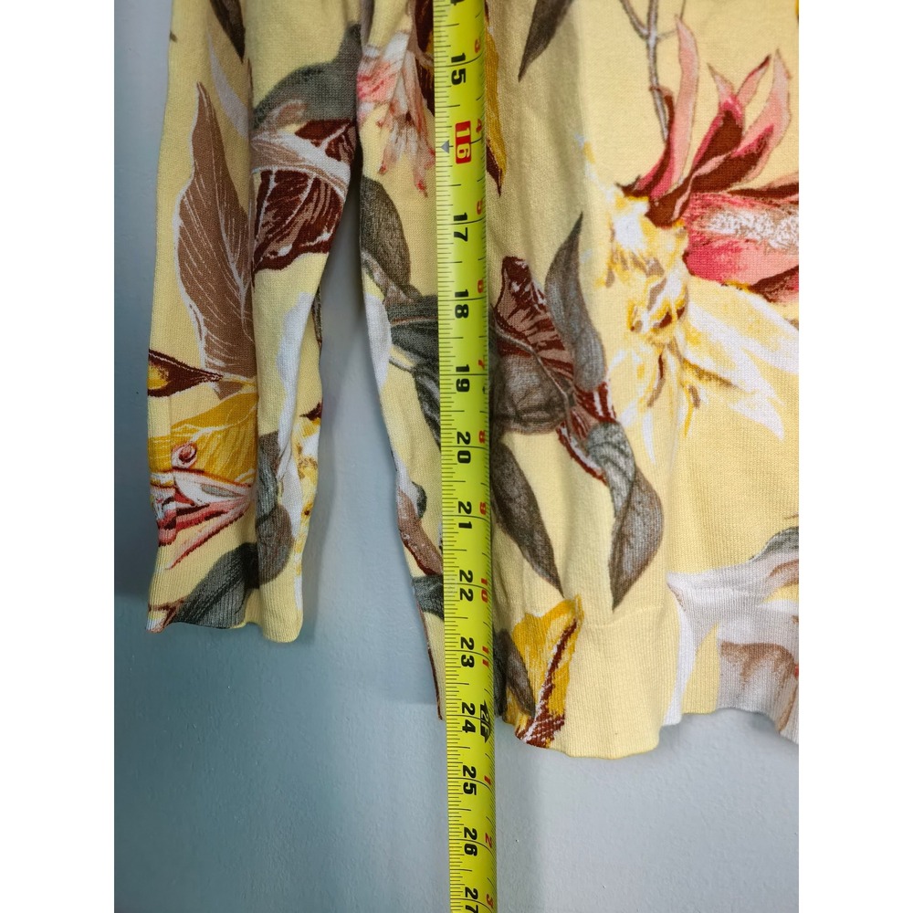 White House Black Market Yellow Floral Snap Front Cardigan Sweater XL Tropical - Picture 7 of 8